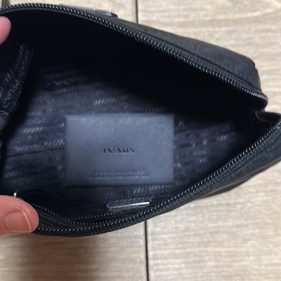 Prada cosmetic pouch new - Picture 12 of 17